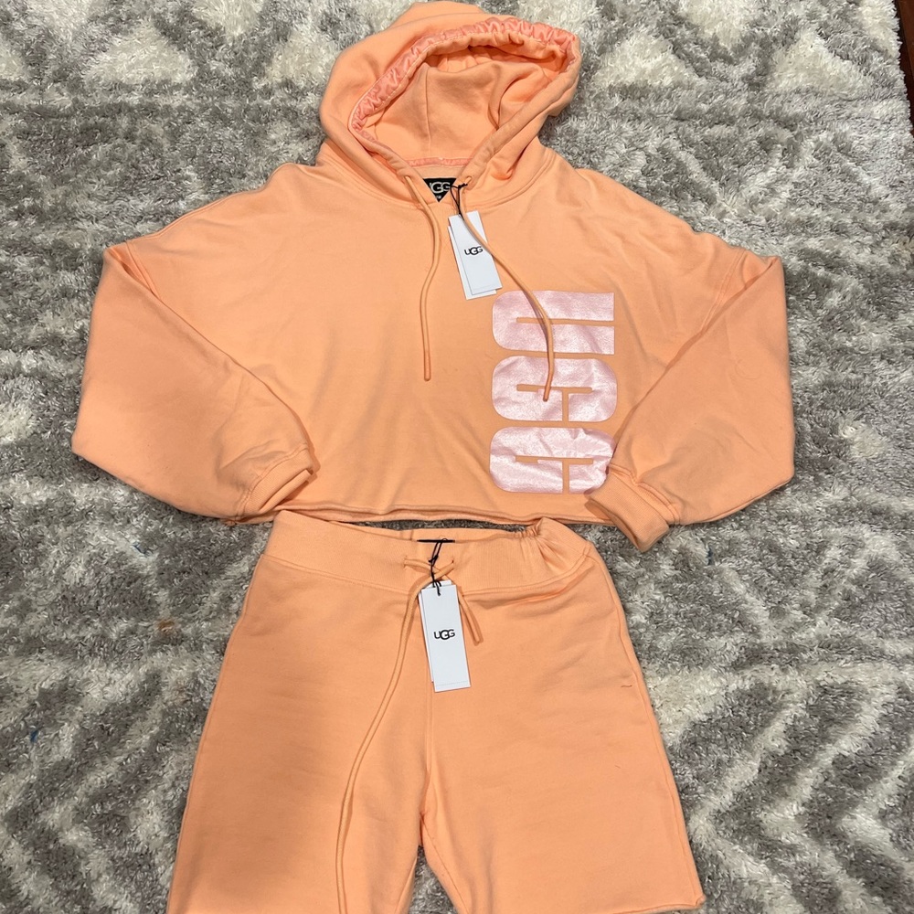 UGG 2pc.set/ Keira hoodie and zahara shorts 💓 - Picture 4 of 16